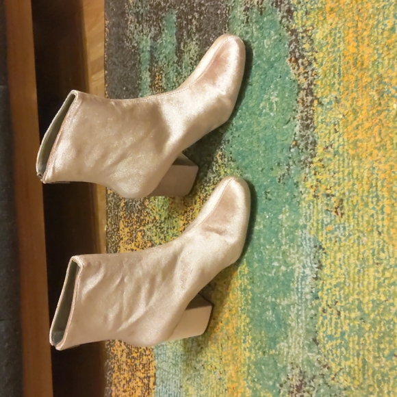 Free People Shoes - Size 38 free people velvet pink shoes NWOT